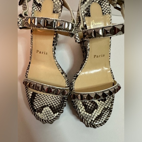 CHRISTIAN LOUBOUTIN CATACLOU STUDDED SNAKE PRINT ESPADRILLE WEDGES SIZE 37 - Picture 6 of 9
